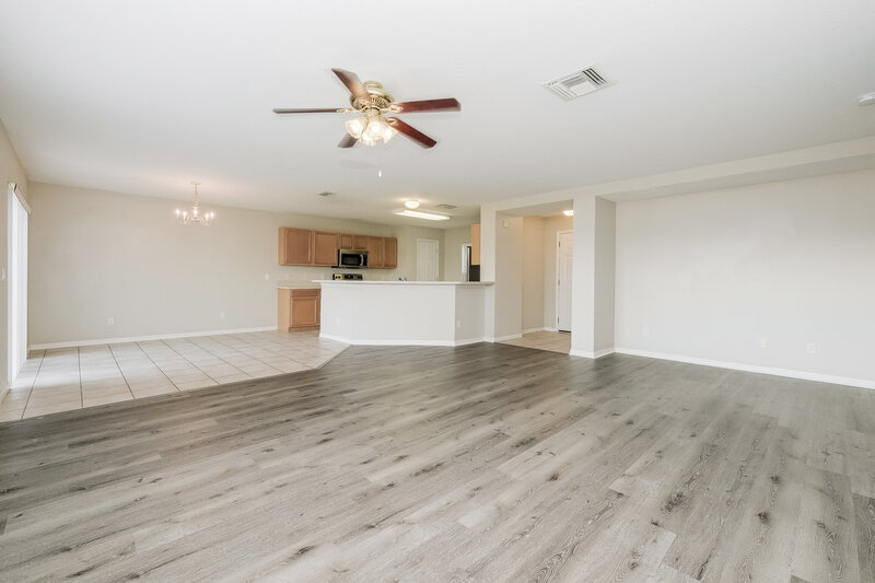 3,920/Mo, 6617 Gates Pointe Way Riverview, FL 33578 Living Room View 2