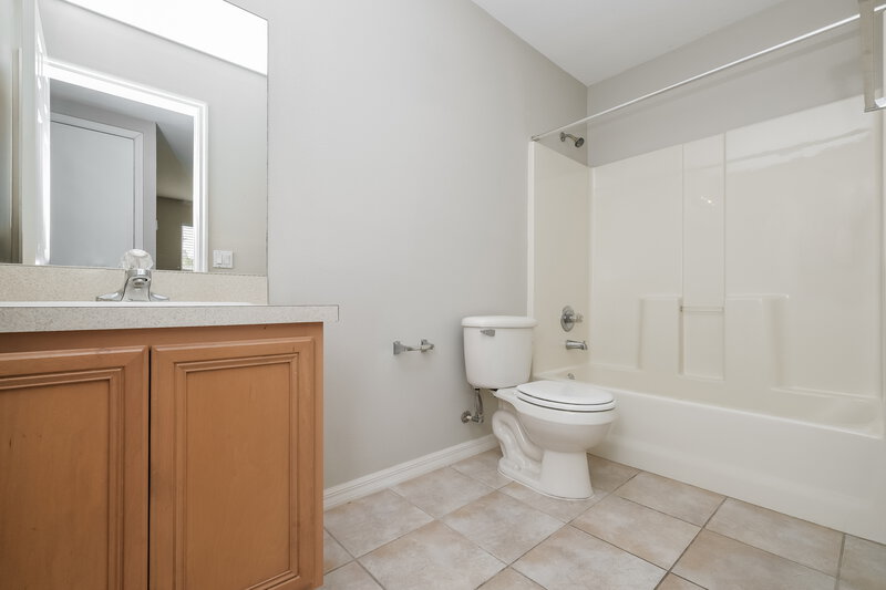 3,920/Mo, 6617 Gates Pointe Way Riverview, FL 33578 Main Bathroom View 2