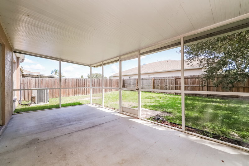 2,250/Mo, 12614 Midpointe Dr Riverview, FL 33578 Sun Room View
