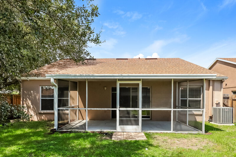 2,250/Mo, 12614 Midpointe Dr Riverview, FL 33578 Rear View