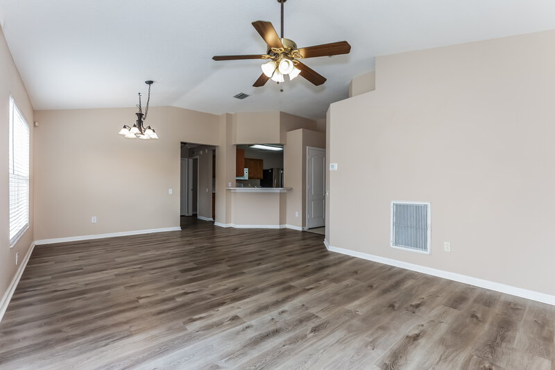 1,965/Mo, 13247 Early Run Ln Riverview, FL 33578 Living Room View