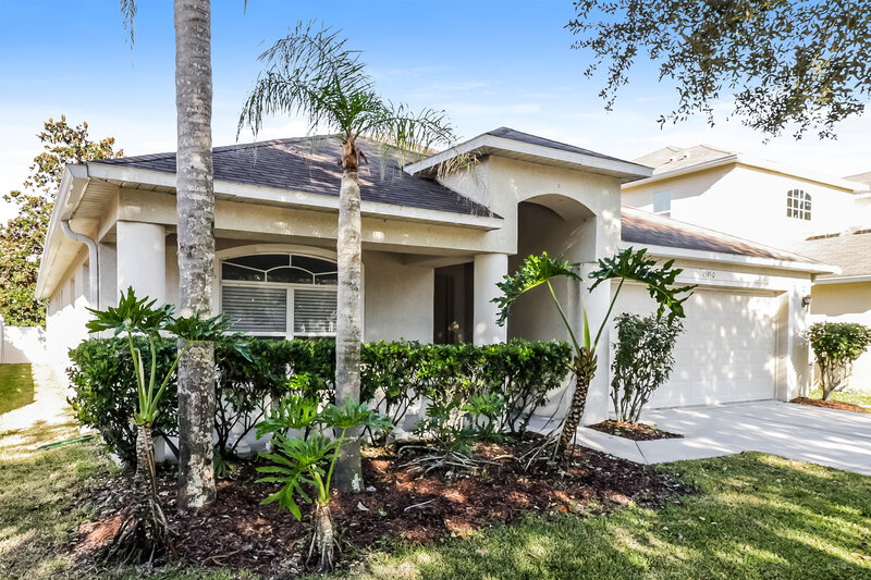 0/Mo, 15950 Leatherleaf Ln Land O Lakes, FL 34638 Front View