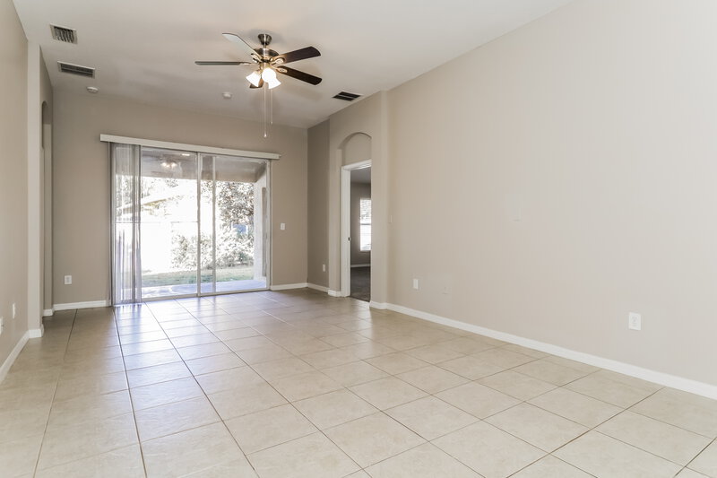 0/Mo, 15950 Leatherleaf Ln Land O Lakes, FL 34638 Living Room View