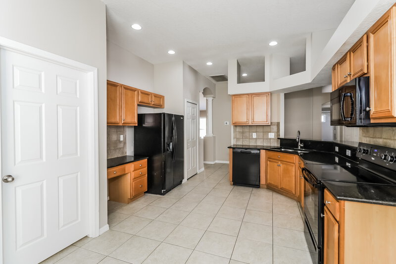 0/Mo, 15950 Leatherleaf Ln Land O Lakes, FL 34638 Kitchen View 2