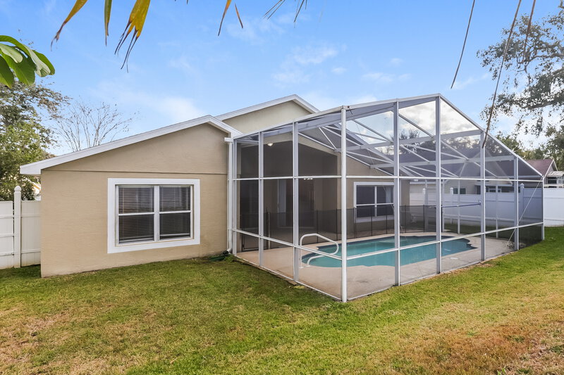 2,155/Mo, 5147 Pond View Ct Zephyrhills, FL 33541 Rear View