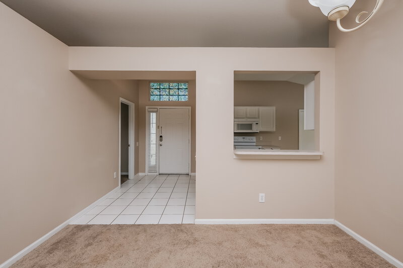 2,100/Mo, 12442 Midpointe Dr Riverview, FL 33569 Dining Room View