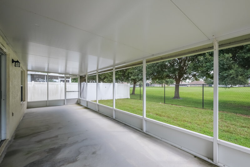 2,100/Mo, 12442 Midpointe Dr Riverview, FL 33569 Sun Room View