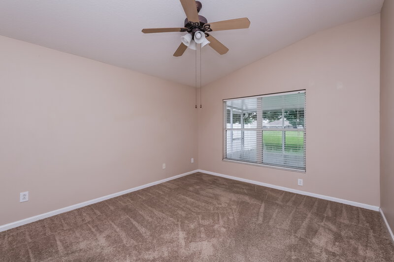 2,100/Mo, 12442 Midpointe Dr Riverview, FL 33569 Main Bedroom View