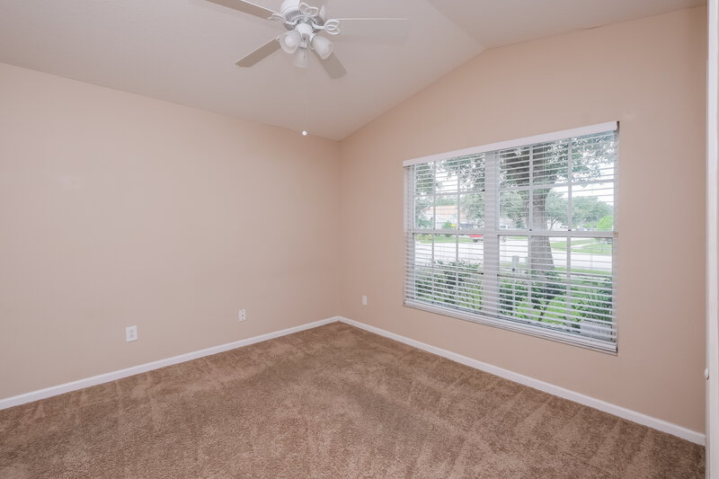 2,100/Mo, 12442 Midpointe Dr Riverview, FL 33569 Bedroom View 3