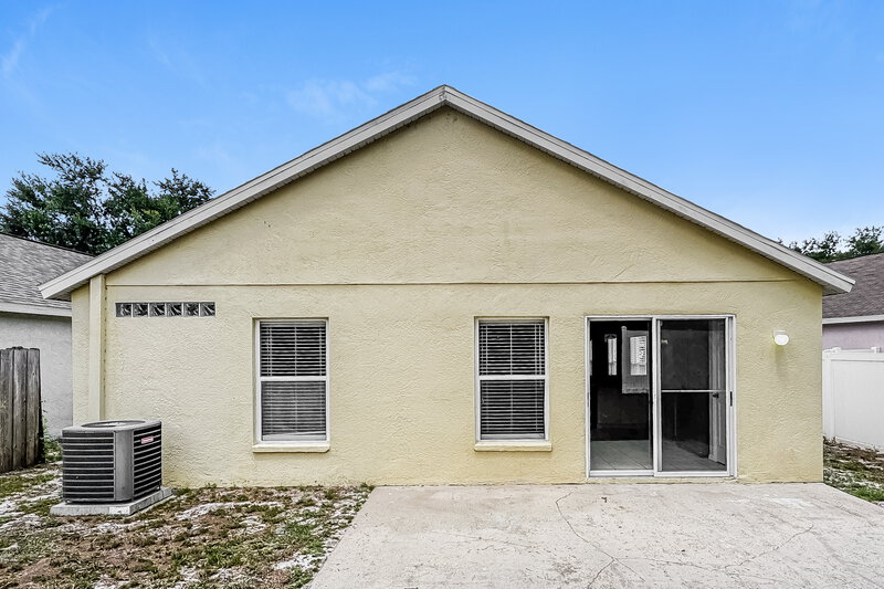 1,815/Mo, 10237 Lakeside Vista Dr Riverview, FL 33569 Rear View