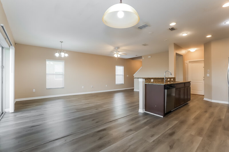 2,160/Mo, 521 Laguna Mill Dr Ruskin, FL 33570 Breakfast Nook View