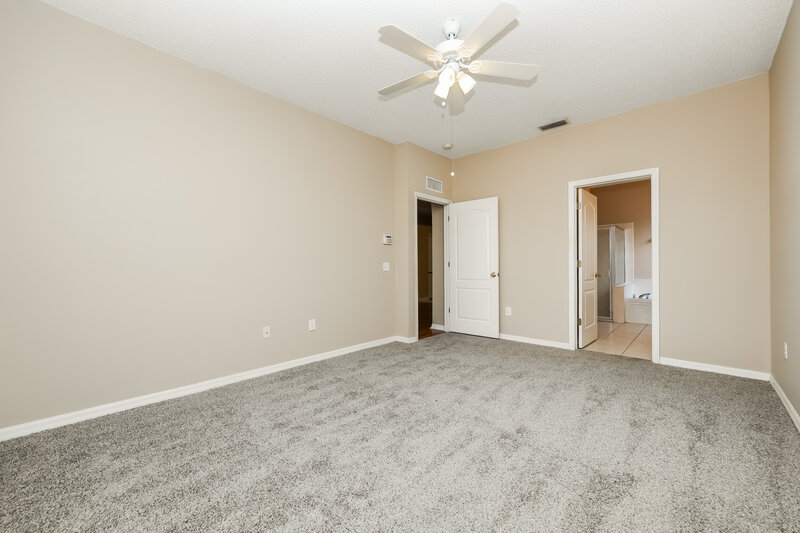 2,355/Mo, 5100 Windingbrook Trl Wesley Chapel, FL 33544 Main Bedroom View 2