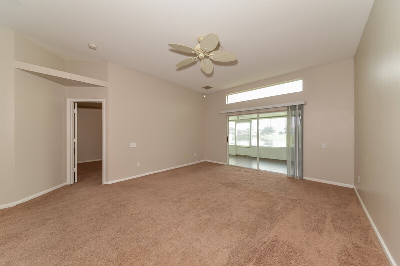 2,250/Mo, 12813 Early Run Ln Riverview, FL 33578 Living Room View 2