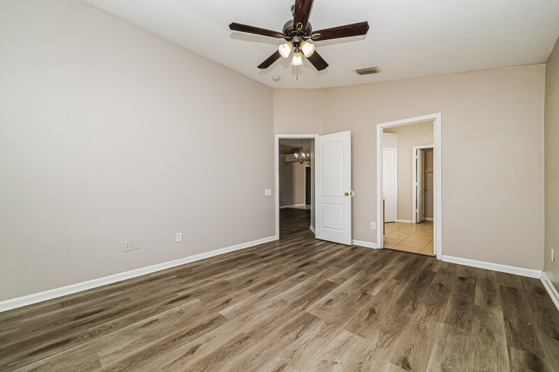 2,310/Mo, 12813 Early Run Ln Riverview, FL 33578 Main Bedroom View 2