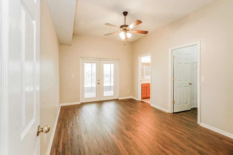 2,295/Mo, 2302 Kenwick Dr Valrico, FL 33596 Main Bedroom View