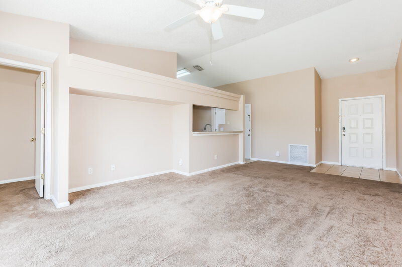 1,945/Mo, 10818 Peppersong Dr Riverview, FL 33578 Living Room View 2