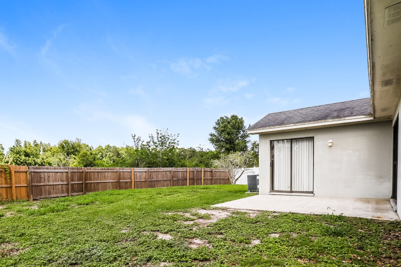 1,945/Mo, 10818 Peppersong Dr Riverview, FL 33578 Rear View 2