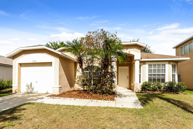 2,150/Mo, 11951 Lark Song Loop Riverview, FL 33579 External View
