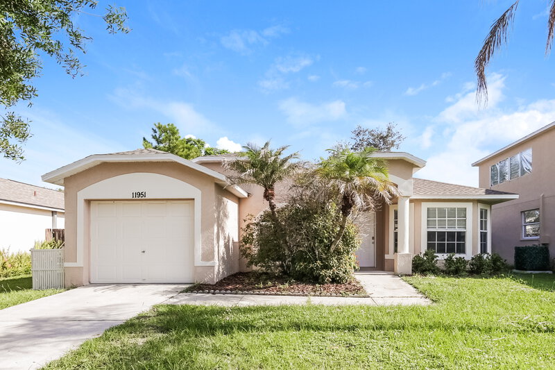 2,050/Mo, 11951 Lark Song Loop Riverview, FL 33579 External View