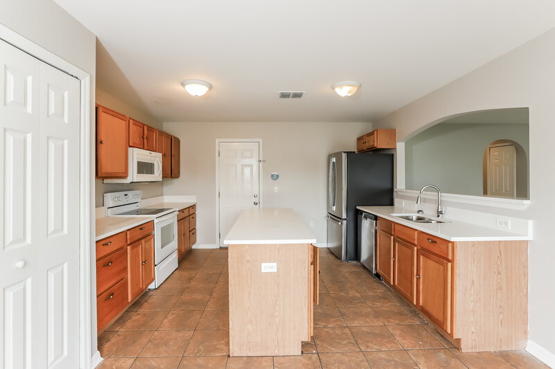 3,680/Mo, 13507 Padron Ct Riverview, FL 33579 Kitchen View