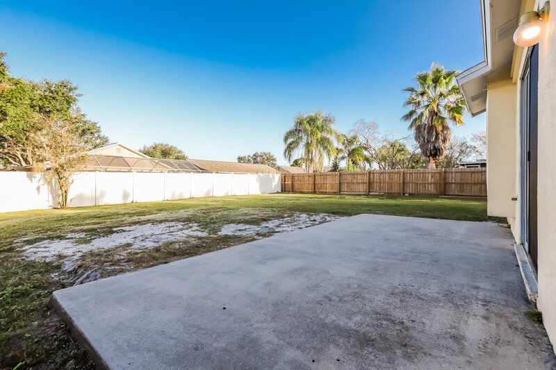2,260/Mo, 10535 Salisbury St Riverview, FL 33569 Patio View