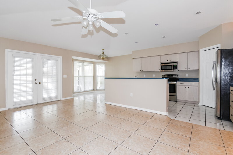 2,420/Mo, 1742 Hulett Dr Brandon, FL 33511 Kitchen View 2