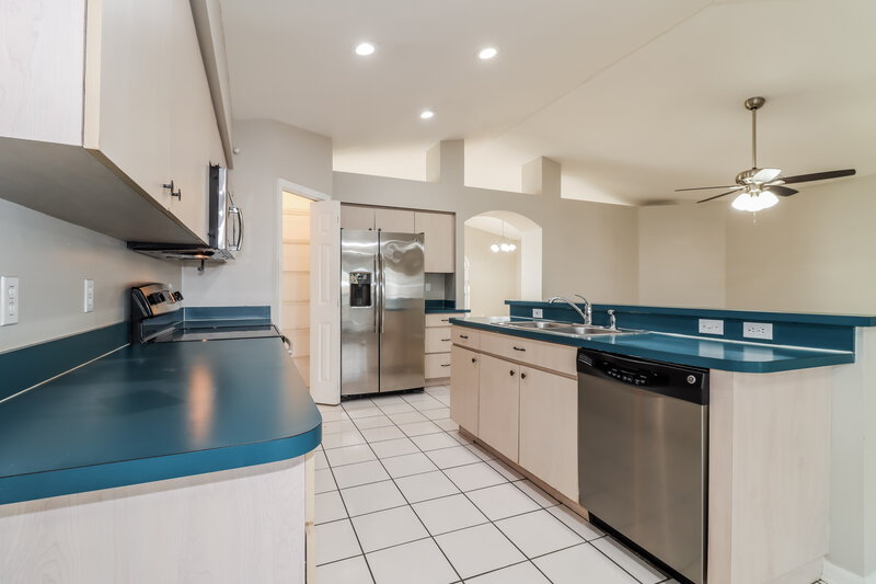 3,540/Mo, 1742 Hulett Dr Brandon, FL 33511 Kitchen View 3