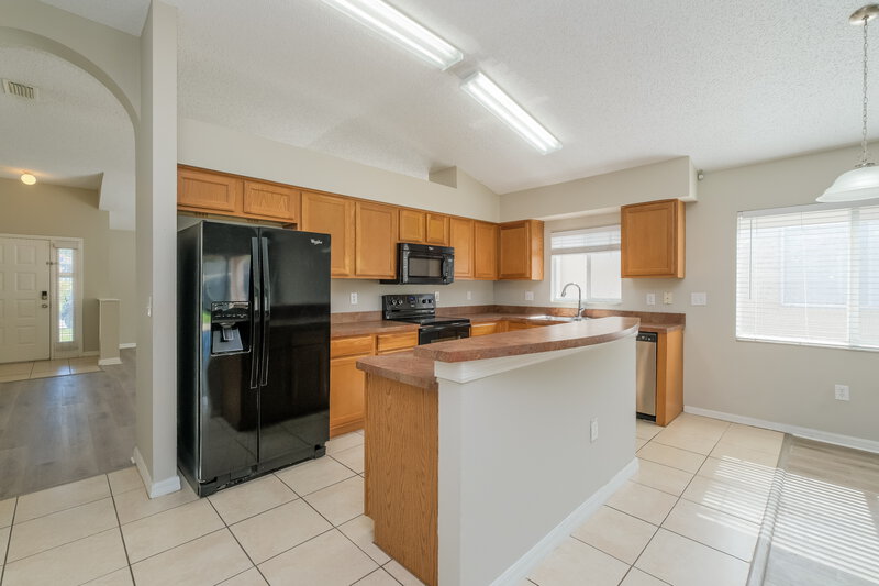 2,410/Mo, 3123 Summer House Dr Valrico, FL 33594 Kitchen View