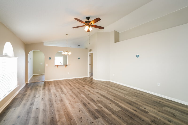 1,990/Mo, 6542 Tabogi Trl Wesley Chapel, FL 33545 Living Room View