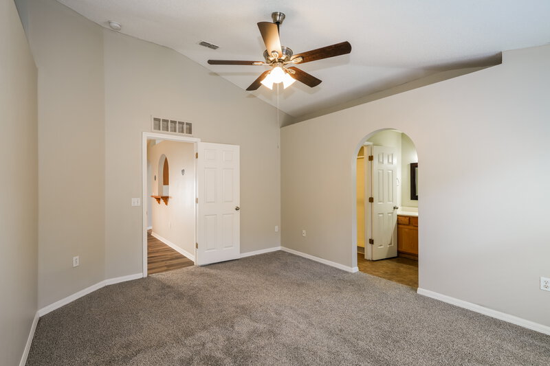 1,990/Mo, 6542 Tabogi Trl Wesley Chapel, FL 33545 Main Bedroom View 2