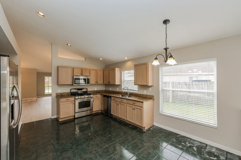 2,250/Mo, 29613 Morningmist Dr Wesley Chapel, FL 33543 Kitchen View 2