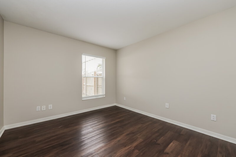 2,250/Mo, 29613 Morningmist Dr Wesley Chapel, FL 33543 Bedroom View