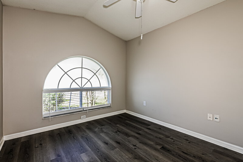 2,030/Mo, 30801 Tremont Dr Zephyrhills, FL 33543 Main Bedroom View 2