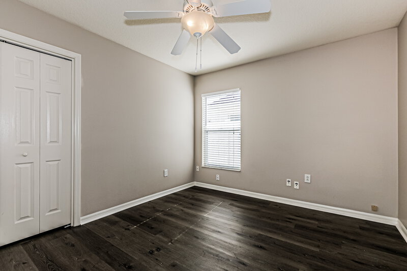 2,030/Mo, 30801 Tremont Dr Zephyrhills, FL 33543 Bedroom View 2