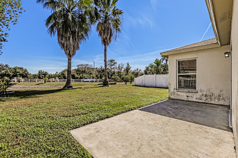 2,030/Mo, 30801 Tremont Dr Zephyrhills, FL 33543 Rear View 2