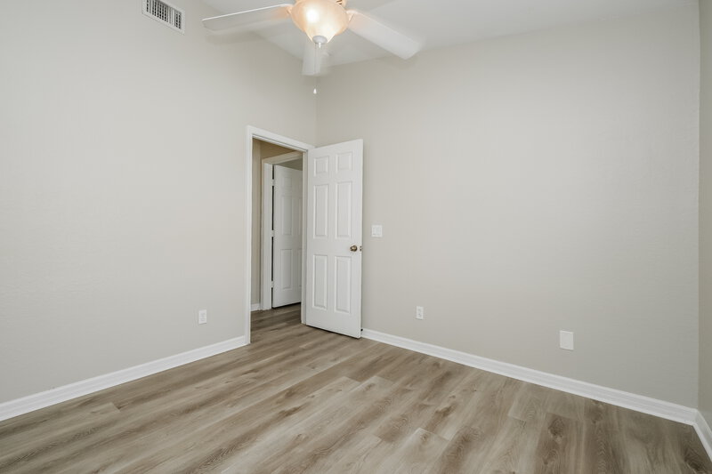 1,915/Mo, 11431 Bay Gardens Loop Riverview, FL 33569 Bedroom View 4