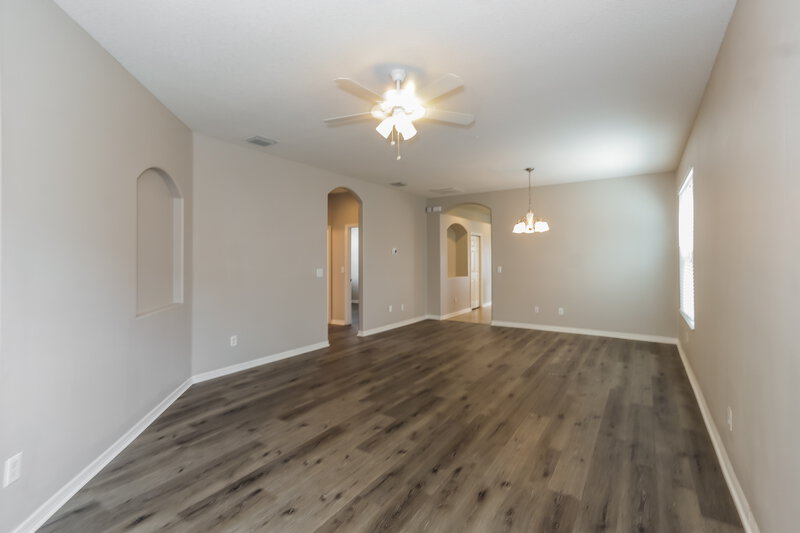 3,320/Mo, 808 College Chase Dr Ruskin, FL 33570 Family Room View 2