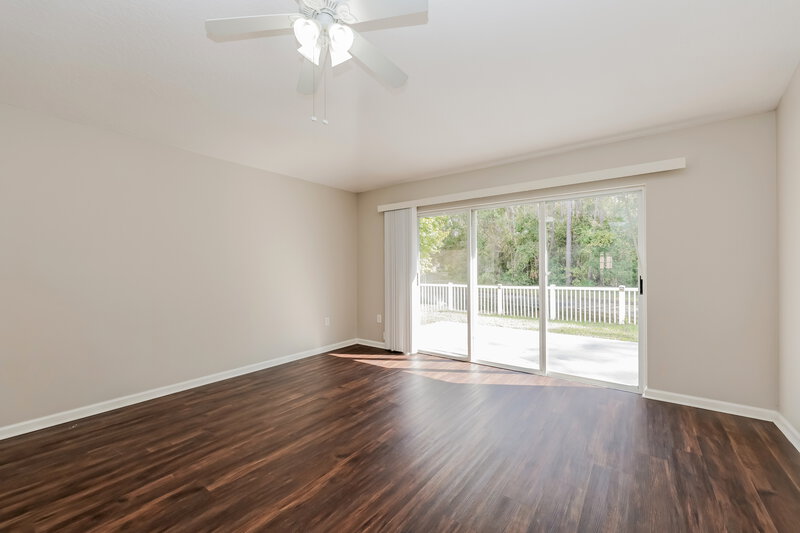2,270/Mo, 5920 Count Turf Ln Wesley Chapel, FL 33544 Family Room View 2