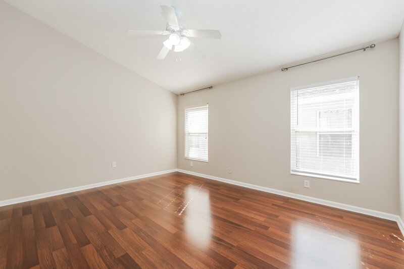 2,270/Mo, 5920 Count Turf Ln Wesley Chapel, FL 33544 Main Bedroom View 2