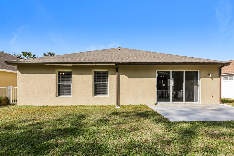 2,270/Mo, 5920 Count Turf Ln Wesley Chapel, FL 33544 Rear View