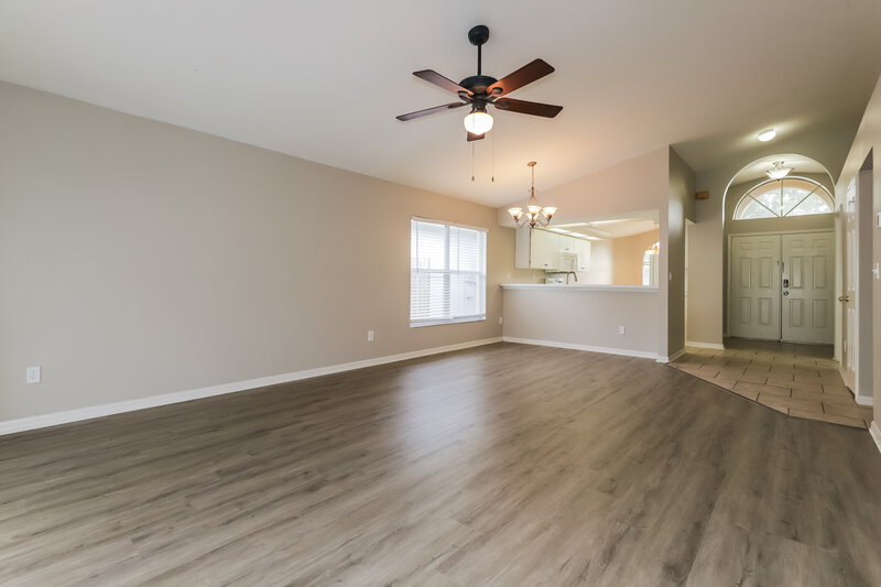 2,095/Mo, 1512 Wakefield Dr Brandon, FL 33511 Living Room View