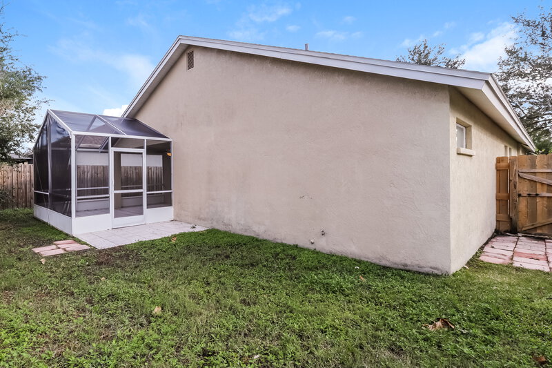 2,095/Mo, 1512 Wakefield Dr Brandon, FL 33511 Rear View