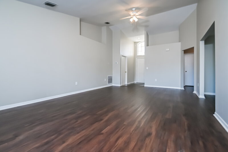 1,945/Mo, 123 Lookout Dr Apollo Beach, FL 33572 Living Room View