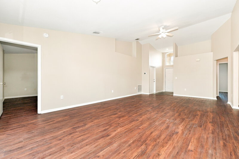 2,080/Mo, 123 Lookout Dr Apollo Beach, FL 33572 Living Room View