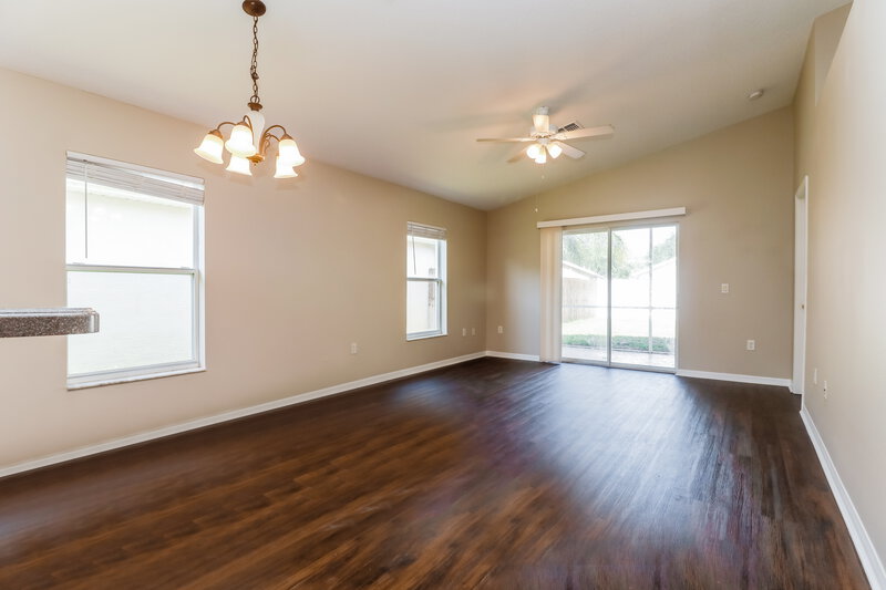 2,220/Mo, 7702 Prospect Hill Cir New Port Richey, FL 34654 Dining Room View