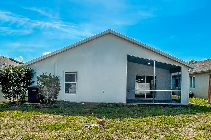 2,220/Mo, 7702 Prospect Hill Cir New Port Richey, FL 34654 Rear View