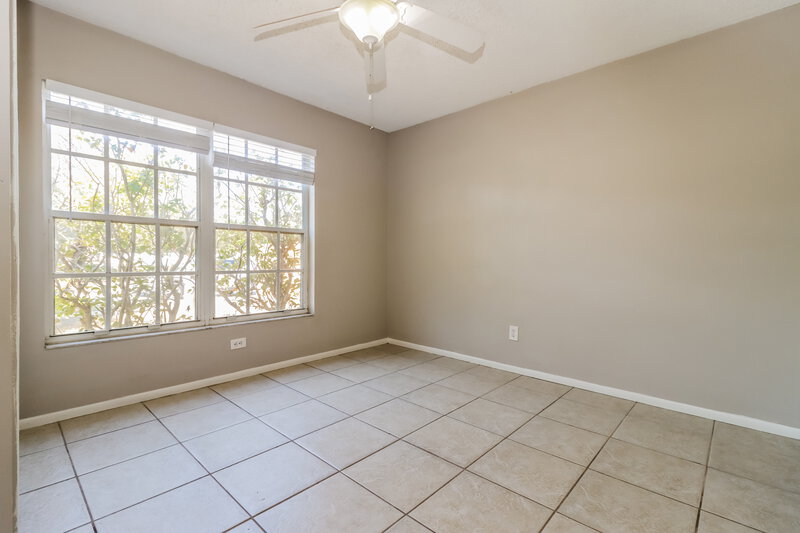 2,265/Mo, 1546 River Oaks Dr Tarpon Springs, FL 34689 Bedroom View 2