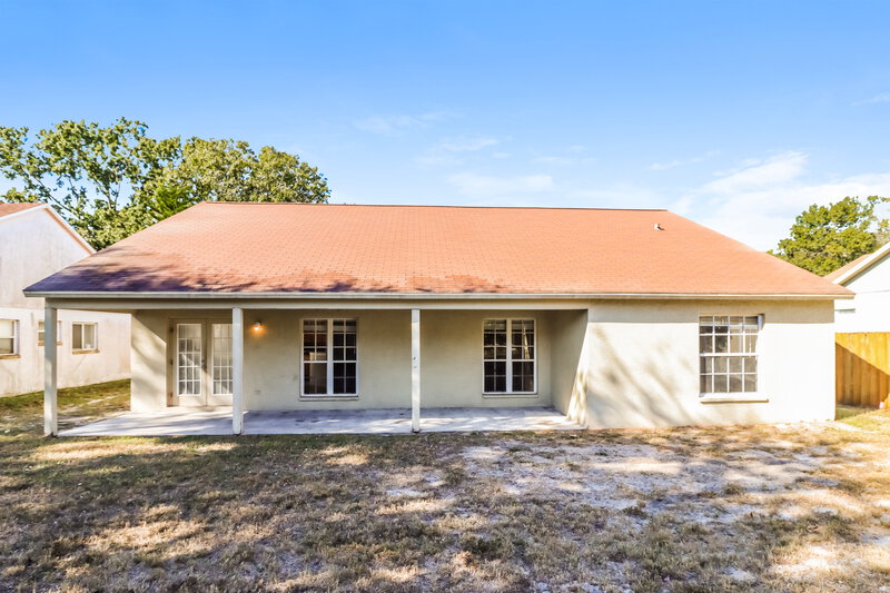 2,265/Mo, 1546 River Oaks Dr Tarpon Springs, FL 34689 Rear View