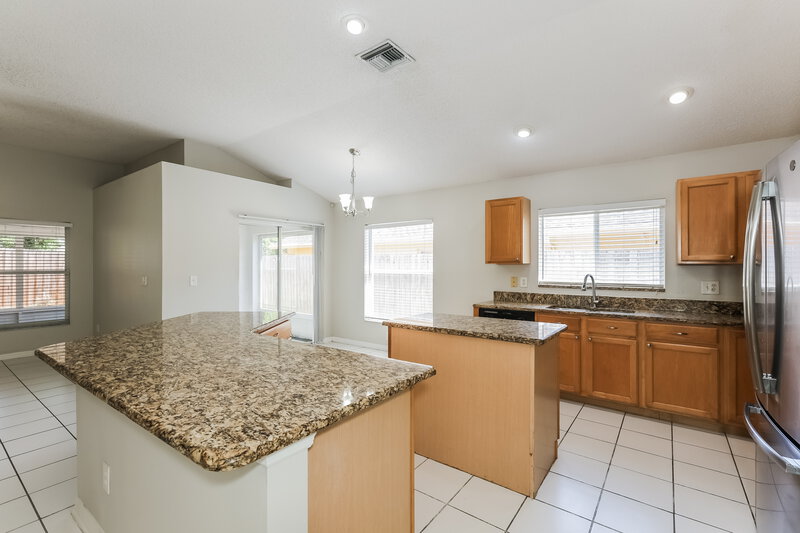 2,390/Mo, 1505 Scotch Pine Drive Brandon, FL 33511 Kitchen View 2