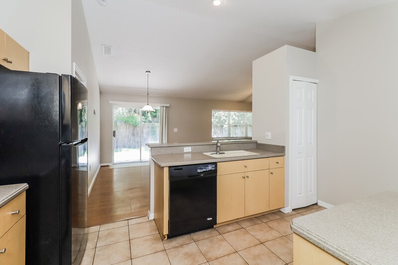 2,035/Mo, 4519 Weasel Dr New Port Richey, FL 34653 Kitchen View